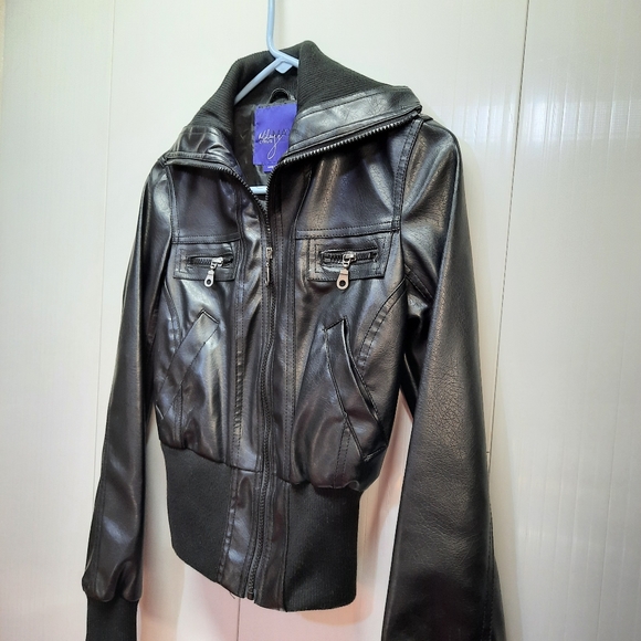 Miley Cyrus Max Azria Faux Leather Girl's Jacket Black size S - Picture 3 of 16